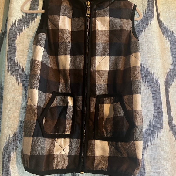BOYS CHECKERED VEST NWOT - Picture 4 of 4